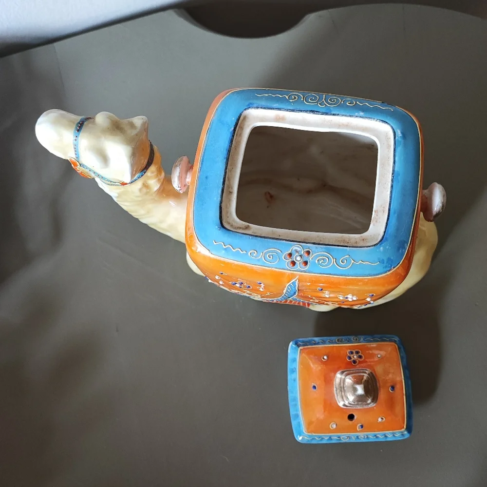 Camel Teapot WITHOUT WIcker Handle Peach Lusterware Vintage See Description